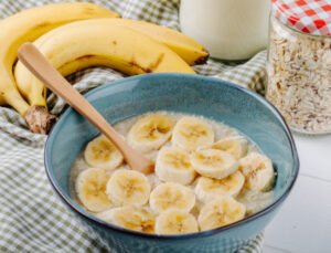 Oatmeal with banana